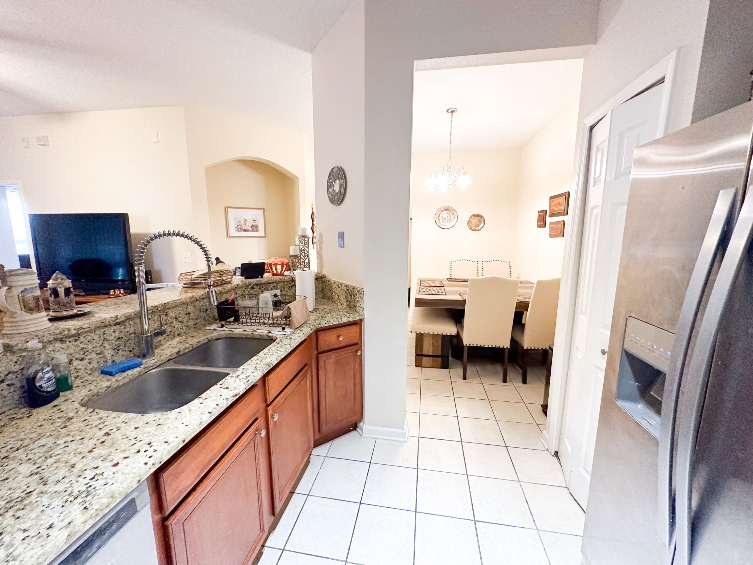 SGC - Condo Unit - Wide Shot-11